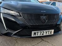 Used Peugeot 308 Allure Premium 129 HP (94 kW) 2022 Black Hatchback