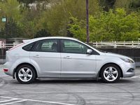 Used Ford Focus Zetec 2011 Silver Hatchback