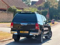 Used Toyota HiLux 150 HP (110 kW) 2018 Black Pickup