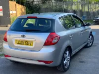 Used Kia Ceed 2009 Silver Hatchback