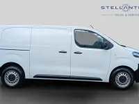 Używany Vauxhall Vivaro S 99 KM (72 kW) 2023 Biały Minivan