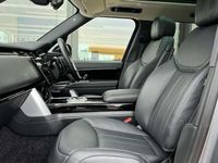 Used Land Rover Range Rover HSE 460 HP (338 kW) 2024 Metallic  eiger grey SUV