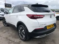 Used Vauxhall Grandland X Sport 130 HP (95 kW) 2019 White SUV