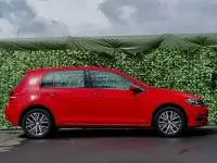 Used VW Golf VII SE 125 HP (91 kW) 2017 Red Hatchback