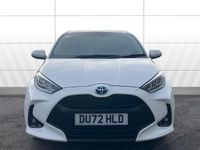 Used Toyota Yaris Hybrid Design 116 HP (85 kW) 2022 White Hatchback