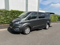 Usado Ford Tourneo Titanium 130 HP (95 kW) 2019 Cinzento Monovolume