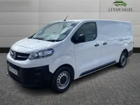 Used Vauxhall Vivaro S 100 HP (73 kW) 2023 White MPV