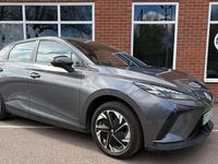 Begagnad MG MG4 EV SE 319 kW (435 HK) 2023 Grå Halvkombi