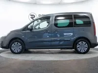 Begagnad Peugeot TePee Active 100 HK (73 kW) 2018 Grå Minibuss