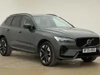 Usado Volvo XC60 Plus 247 CV (181 kW) 2025 Verde SUV