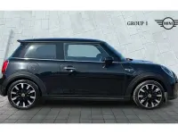 Gebraucht Mini Cooper S Level 3 135 kW (184 PS) 2024 Schwarz Kleinwagen