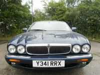 Used Jaguar XJ8 240 HP (176 kW) 2001 Sedan