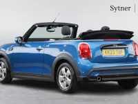 Usado Mini Cooper Classic 134 CV (98 kW) 2023 Azul Utilitario