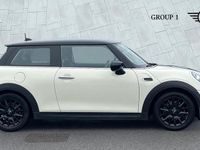 Usado Mini Cooper Classic 136 HP (100 kW) 2019 Branco Citadino
