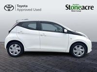 Used Toyota Aygo X-play 68 HP (50 kW) 2015 White Hatchback