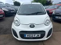 Used Citroën C1 68 HP (50 kW) 2012 White Hatchback
