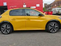 Used Peugeot e-208 Premium 100 kW (136 HP) 2022 Yellow Hatchback
