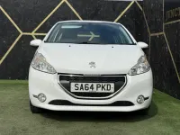 Used Peugeot 208 Active 82 HP (60 kW) 2014 White Hatchback