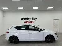 Used Seat Leon FR 180 HP (132 kW) 2018 White Hatchback