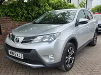 Usado Toyota RAV4 124 HP (91 kW) 2015 Prateado SUV