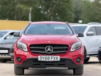 Used Mercedes GLA180 Urban 122 HP (89 kW) 2018 Red SUV