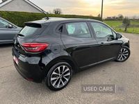 Used Renault Clio V Iconic 90 HP (66 kW) 2022 Black Hatchback