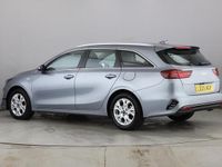 Used Kia Ceed 138 HP (101 kW) 2025 Silver Hatchback