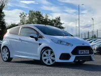 Używany Ford Fiesta ST 2015 Biały Hatchback