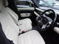 Used Land Rover Defender S 200 HP (147 kW) 2020 Green SUV