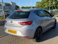 Used Seat Leon SE Dynamic 110 HP (80 kW) 2016 Silver Hatchback