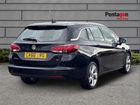 Used Vauxhall Astra SRi 108 HP (79 kW) 2017 Black Estate