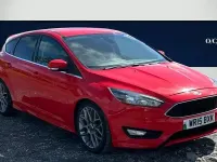 Used Ford Focus Zetec 2015 Red Hatchback