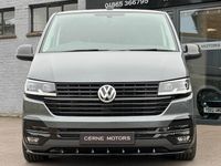 Begagnad VW Transporter Highline 150 HK (110 kW) 2024 Grå Van