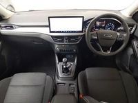 Begagnad Ford Focus Titanium 155 HK (114 kW) 2023 Röd Halvkombi