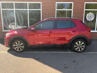 Begagnad Kia Stonic 2023 Röd SUV