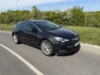 Second-hand Vauxhall Astra GTC SRi 2013 Negru Coupe