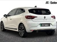 Used Renault Clio V Techno 90 HP (66 kW) 2022 White Hatchback