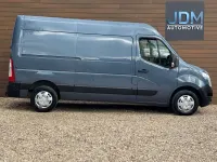 Usado Nissan Interstar Tekna 2022 Gris Van