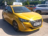 Used Peugeot 208 Allure Premium 75 HP (55 kW) 2022 Yellow Hatchback