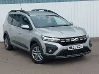 Usado Dacia Jogger Expression 109 HP (80 kW) 2023 Cinzento Monovolume