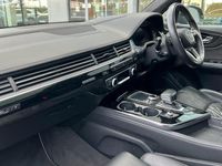 Used Audi Q7 Advanced 286 HP (210 kW) 2018 Galaxy blue metallic SUV