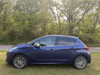 Used Peugeot 208 Allure 2016 Blue Hatchback