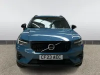 Usado Volvo XC40 Plus 211 HP (155 kW) 2023 Azul SUV