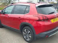 Begagnad Peugeot 2008 Allure Premium 2019 Röd SUV