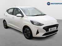 Used Hyundai i10 Advanced 63 HP (46 kW) 2025 White Hatchback