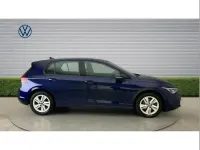 Używany VW Golf VIII Life 150 KM (110 kW) 2023 Niebieski Hatchback