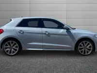 Begagnad Audi A1 S-Line 116 HK (85 kW) 2024 Grå SUV
