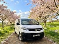 Used Vauxhall Vivaro Edition 120 HP (88 kW) 2021 White MPV