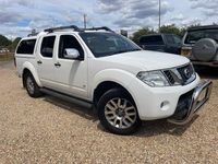 Used Nissan Navara 231 HP (169 kW) 2013 White Pickup