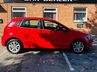 Used VW Polo SE 60 HP (44 kW) 2014 Red Hatchback